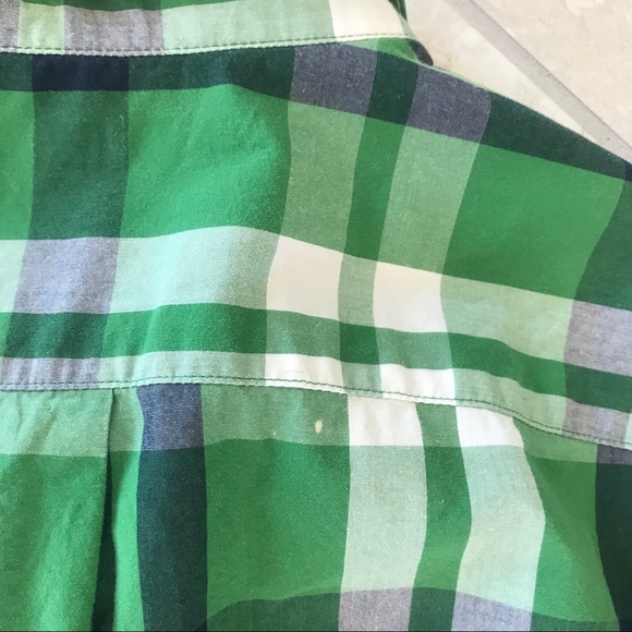 Banana Republic plaid button down - Picture 5 of 5